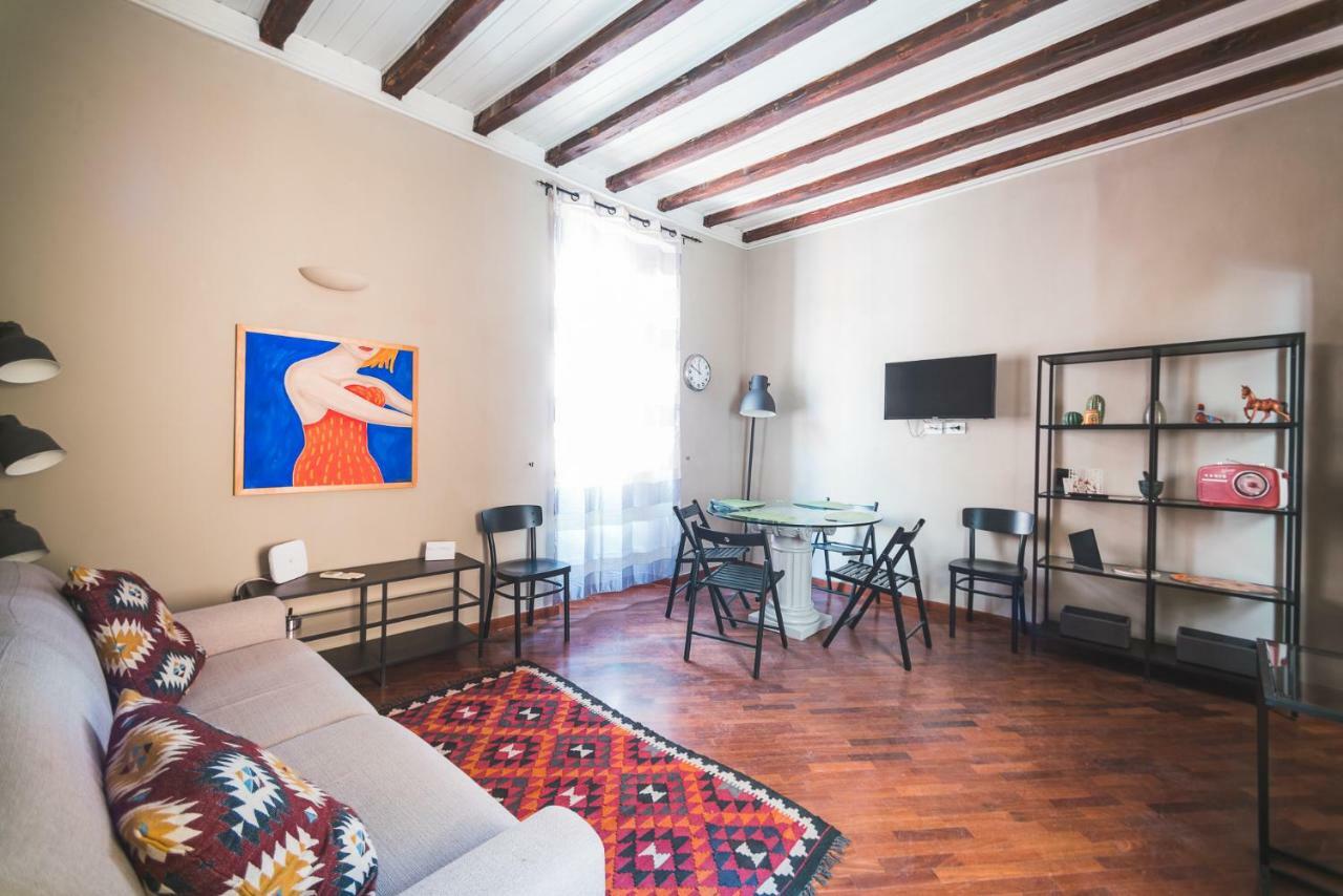 Appartement Beautiful 2 Minute Walk From Colosseum *